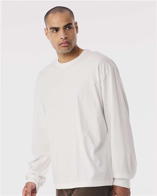 Vintage White-model Image