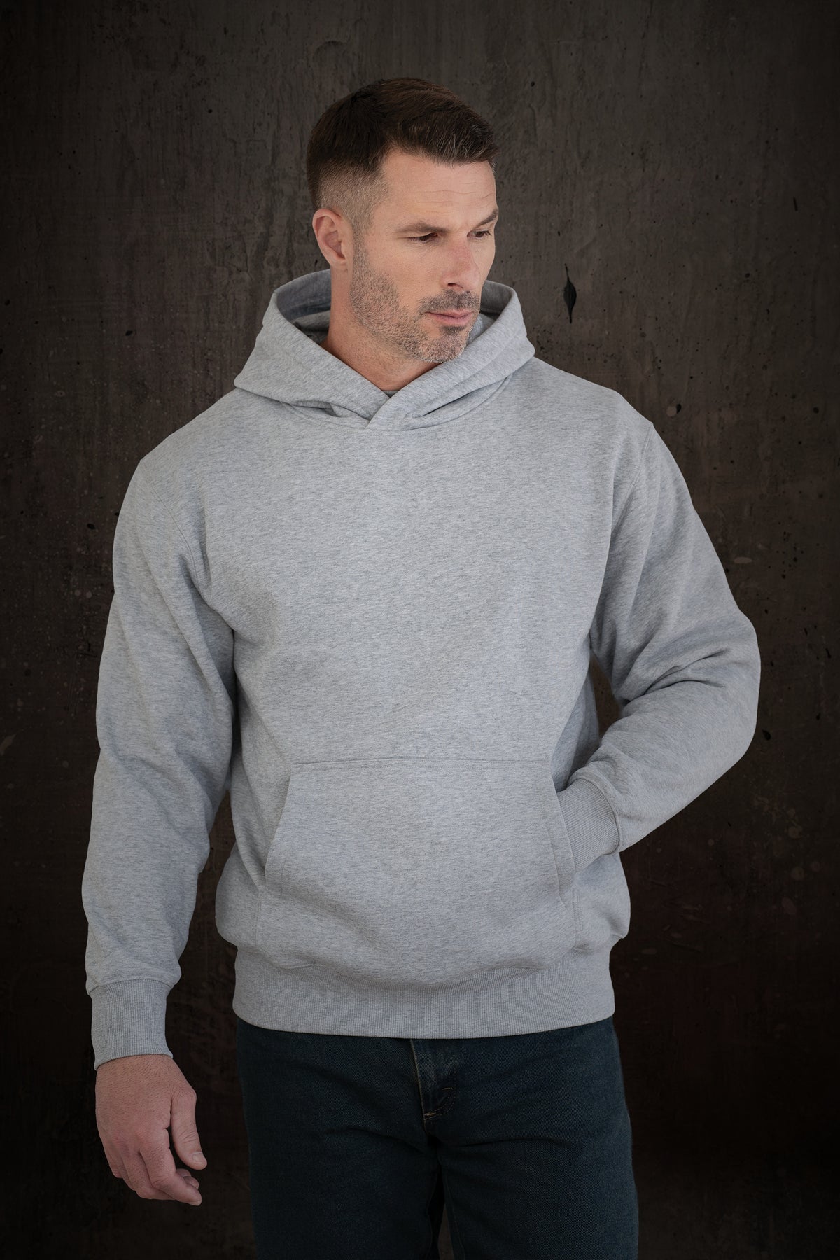 Main Model Image